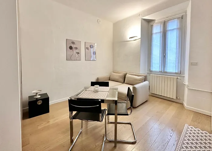Dimora 6 Apartman Como